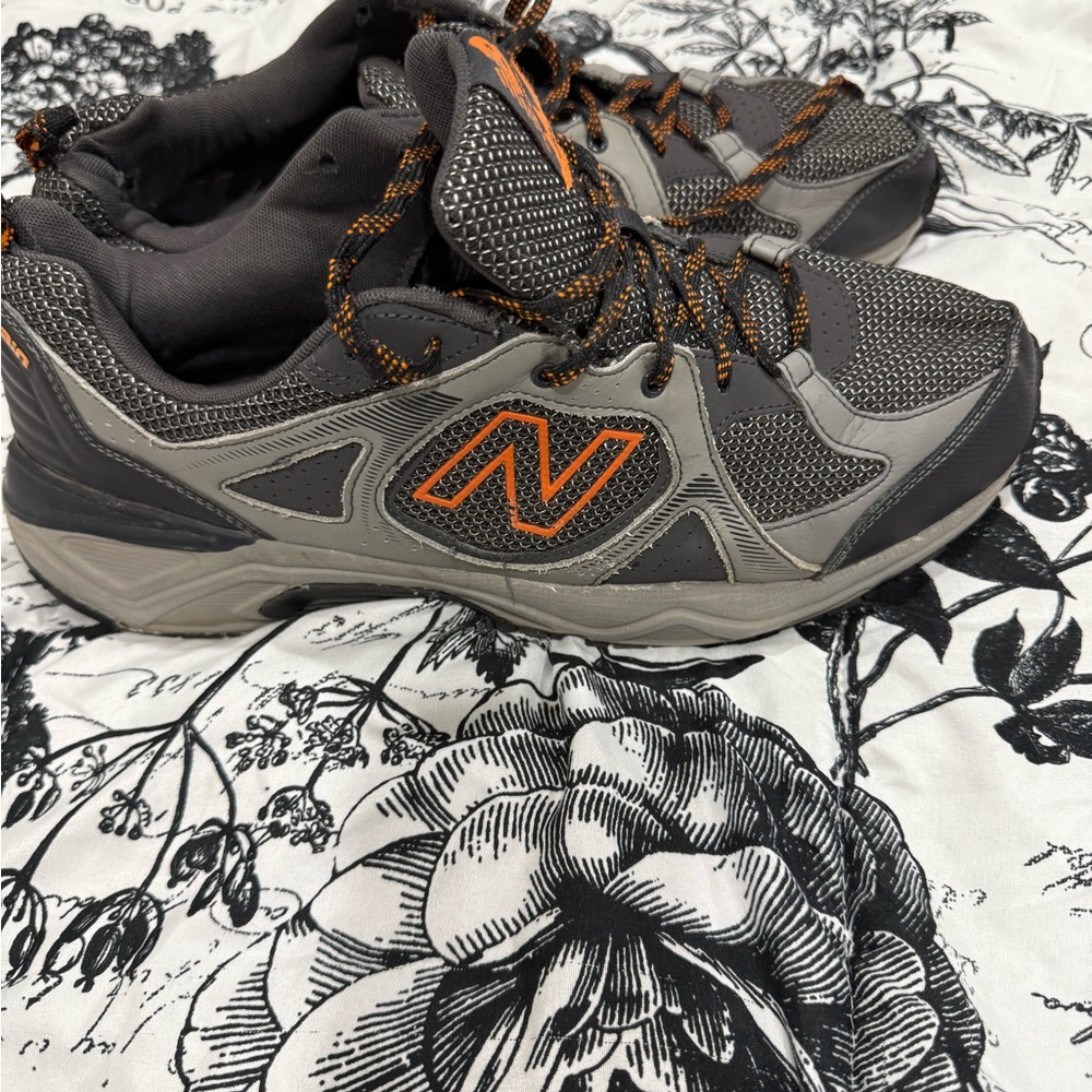 New Balance 481 V3 men's trail running shoe